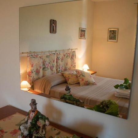 Appartamento Per Vacanze Domus Lunae Luni Exterior photo
